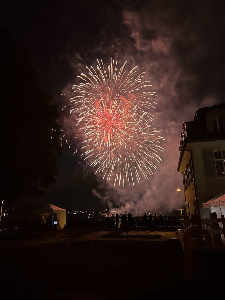 Nationalfeiertag mit grossem Feuerwerk